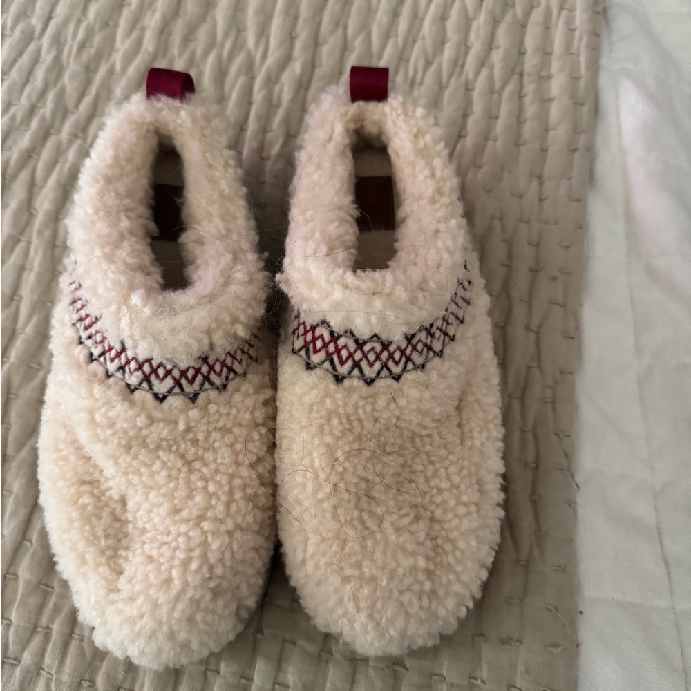 UGG Cream and Red Women's Slippers